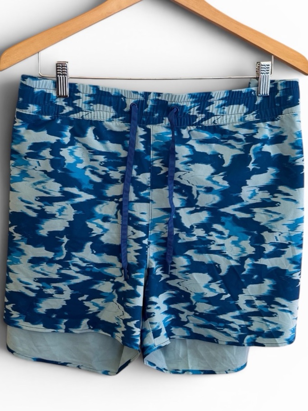 NWT Eddie Bauer Blue Camo Athletic Shorts SPF Departure Collection 2X-Tall